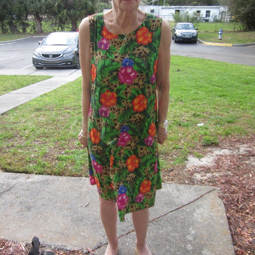 100% rayon sleeveless dress
